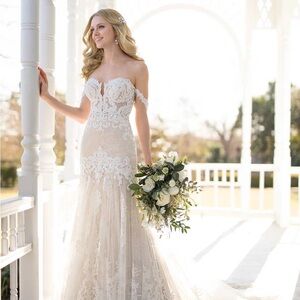 Martina Liana 1012 White Wedding Dress with Veil